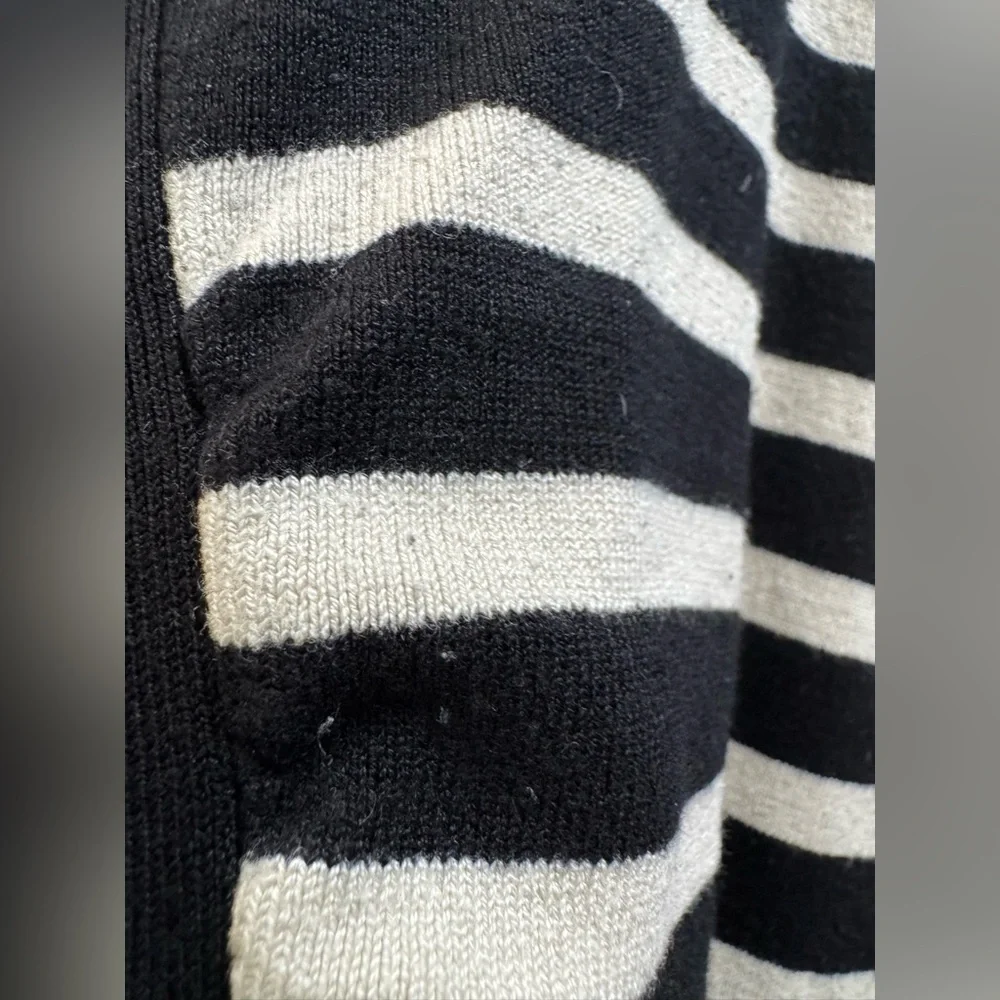 Maurices Black and White Cuffed 3/4 Sleeve Sweater - Picture 6 of 7